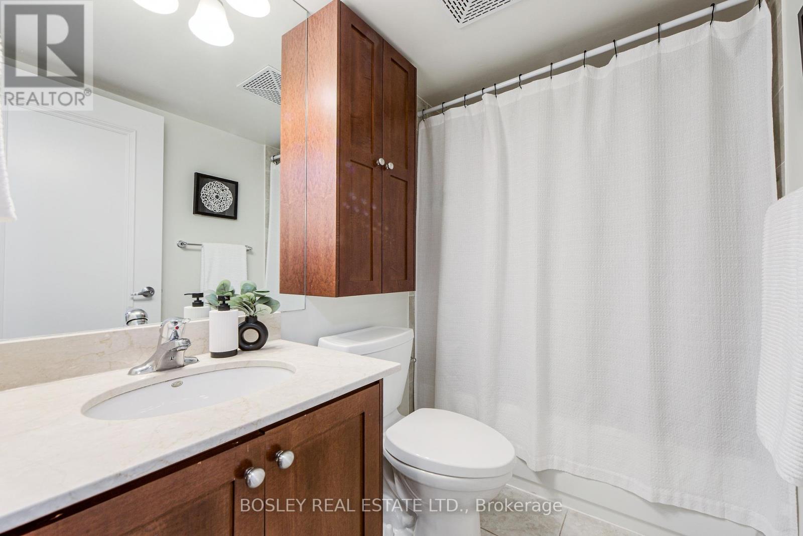 306 - 60 St. Clair Avenue W, Toronto, Ontario  M4V 1M1 - Photo 16 - C12462694