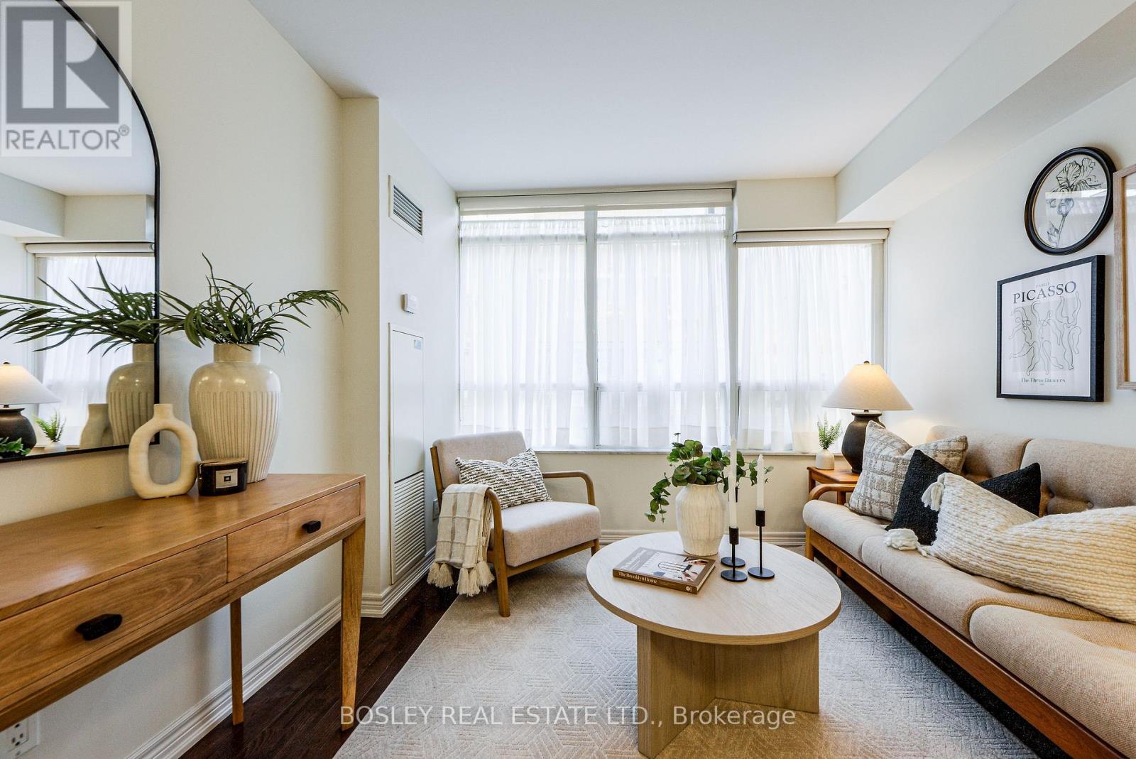 306 - 60 St. Clair Avenue W, Toronto, Ontario  M4V 1M1 - Photo 2 - C12462694