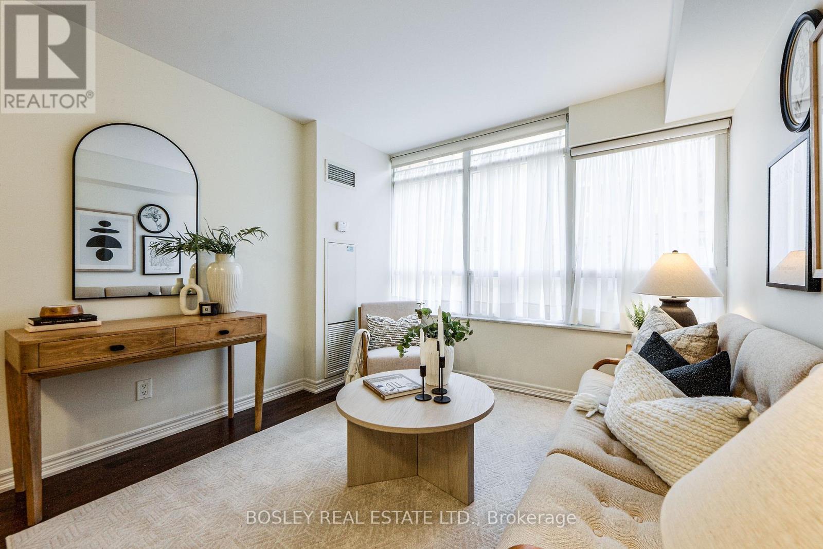 306 - 60 St. Clair Avenue W, Toronto, Ontario  M4V 1M1 - Photo 4 - C12462694