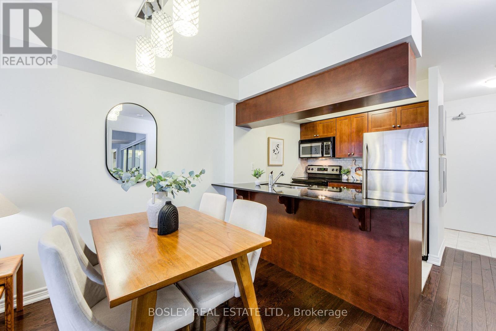 306 - 60 St. Clair Avenue W, Toronto, Ontario  M4V 1M1 - Photo 8 - C12462694