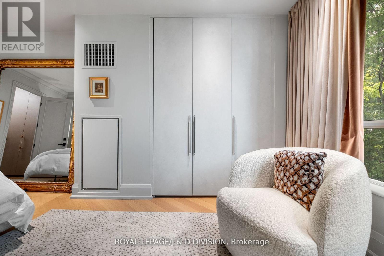 301 - 20 Scrivener Square, Toronto, Ontario  M4W 3X9 - Photo 26 - C12462730