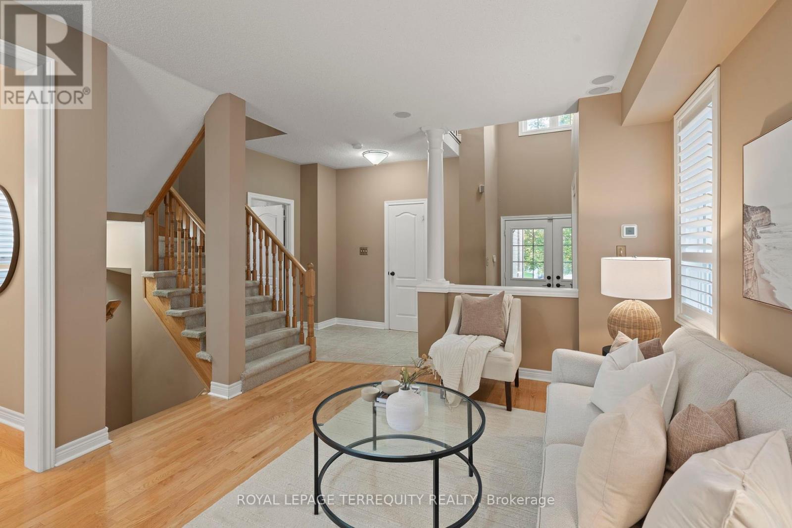 12 Kenilworth Crescent, Whitby, Ontario  L1M 2M7 - Photo 5 - E12454413