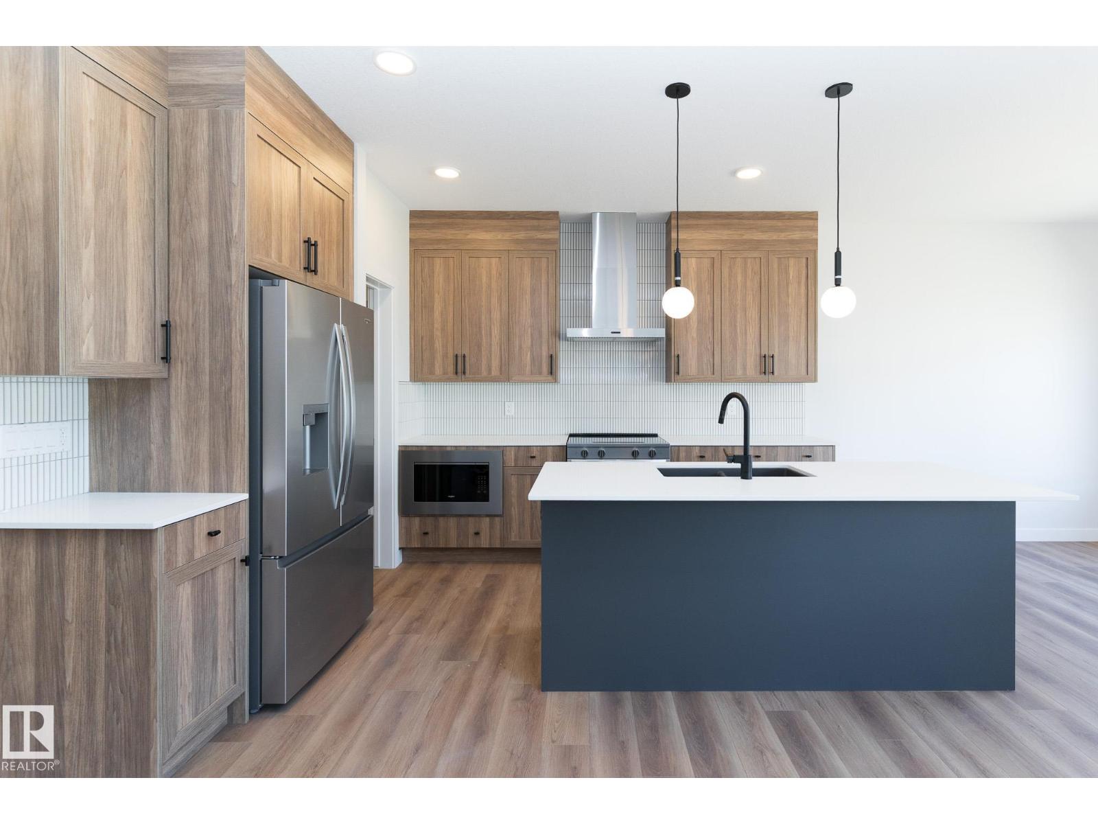 2504 158 St Sw, Edmonton, Alberta  T6W 5P6 - Photo 2 - E4449608
