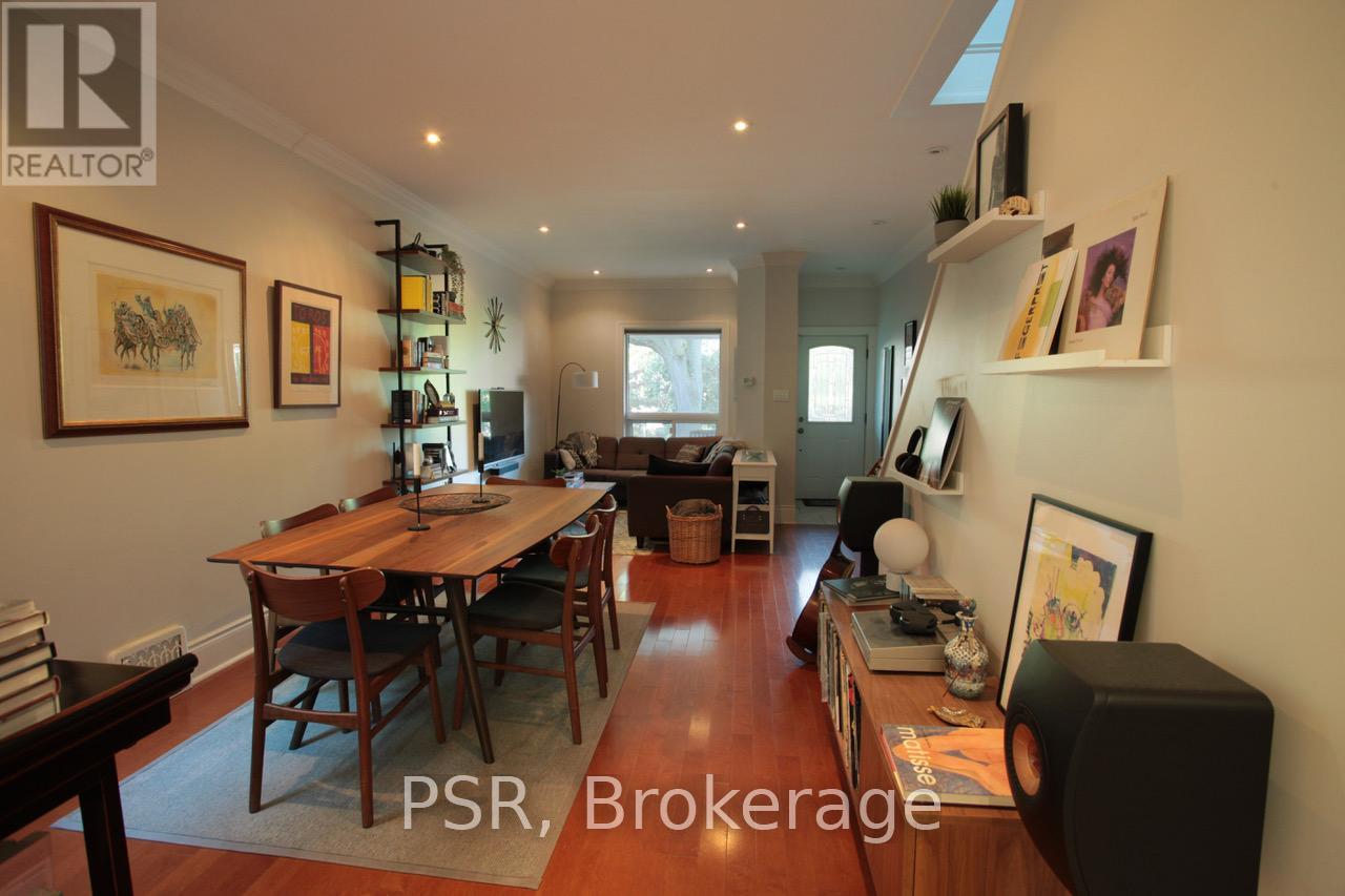 993 Logan Avenue, Toronto, Ontario  M4K 3E6 - Photo 2 - E12462622