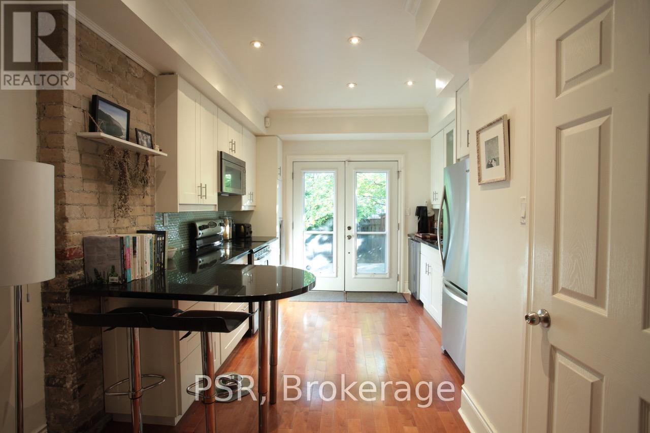993 Logan Avenue, Toronto, Ontario  M4K 3E6 - Photo 4 - E12462622