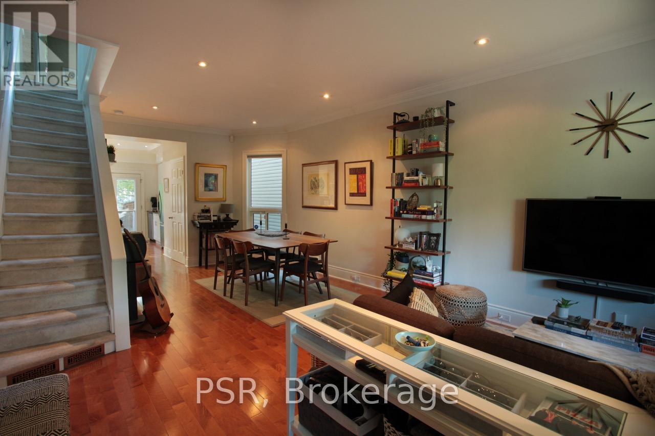 993 Logan Avenue, Toronto, Ontario  M4K 3E6 - Photo 5 - E12462622