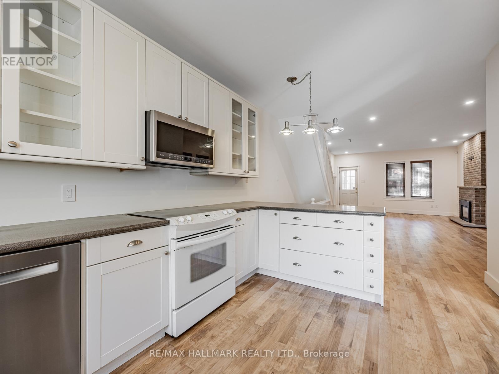 97 Woodycrest Avenue, Toronto, Ontario  M4J 3B1 - Photo 11 - E12462720
