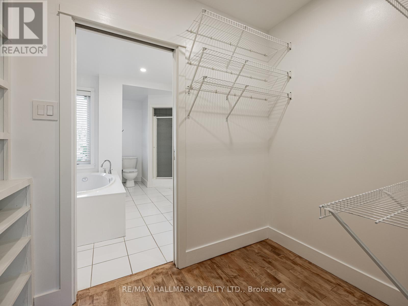 97 Woodycrest Avenue, Toronto, Ontario  M4J 3B1 - Photo 15 - E12462720