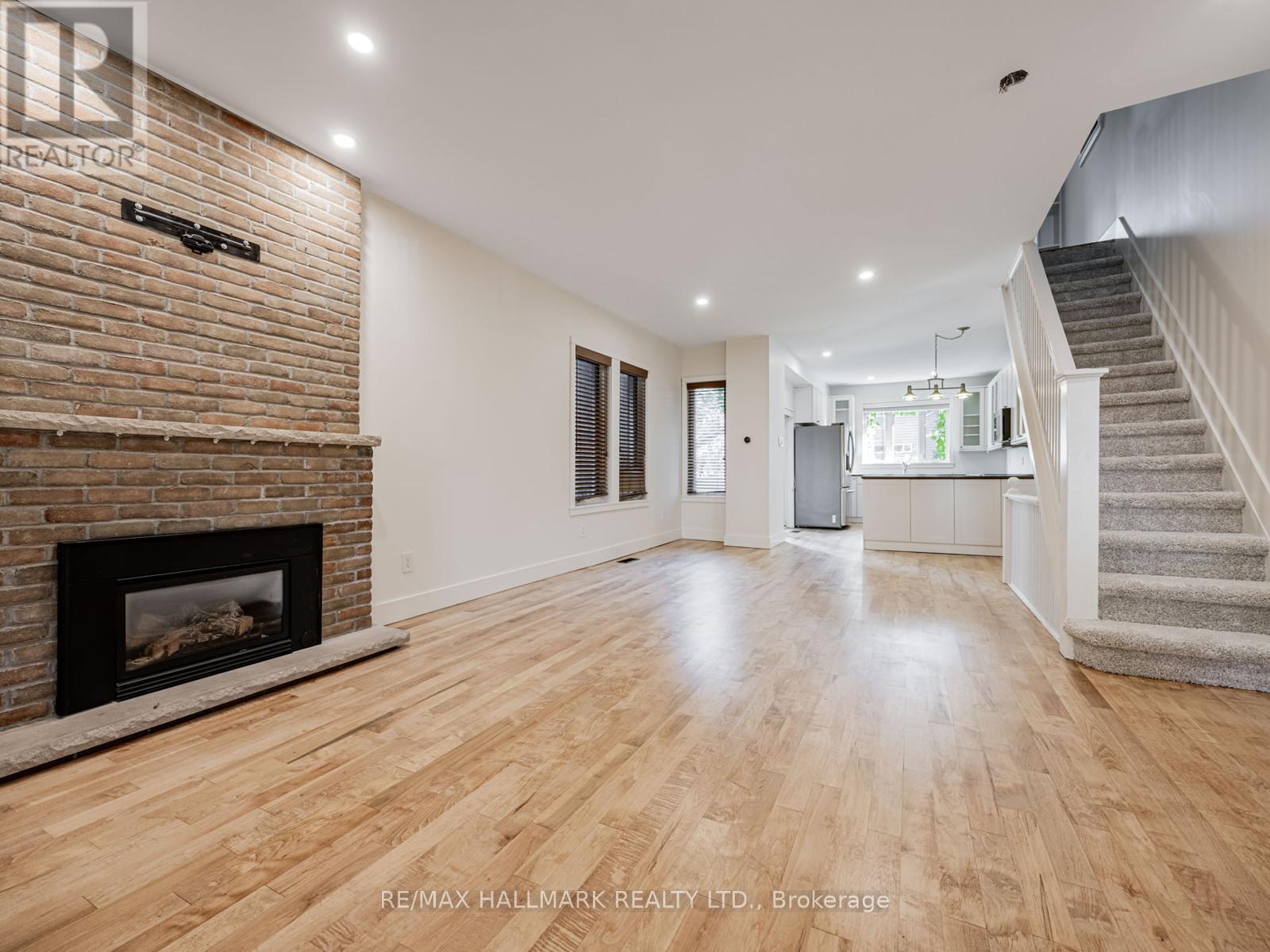 97 Woodycrest Avenue, Toronto, Ontario  M4J 3B1 - Photo 4 - E12462720
