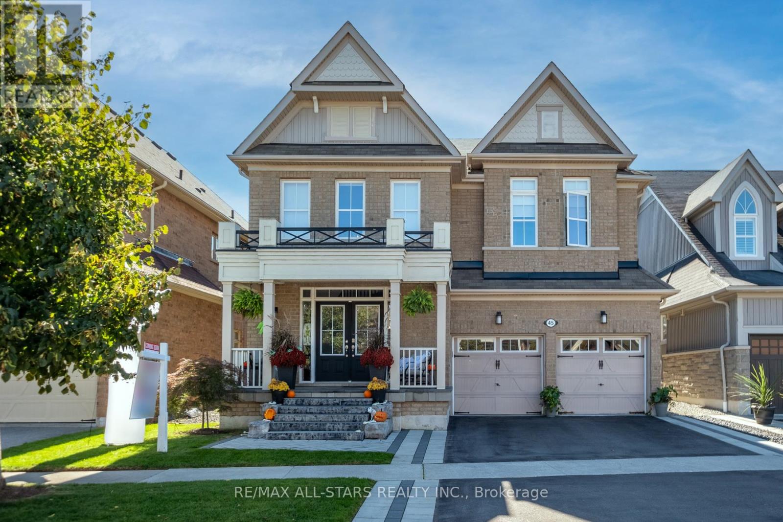 45 JARROW CRESCENT, Whitby, Ontario
