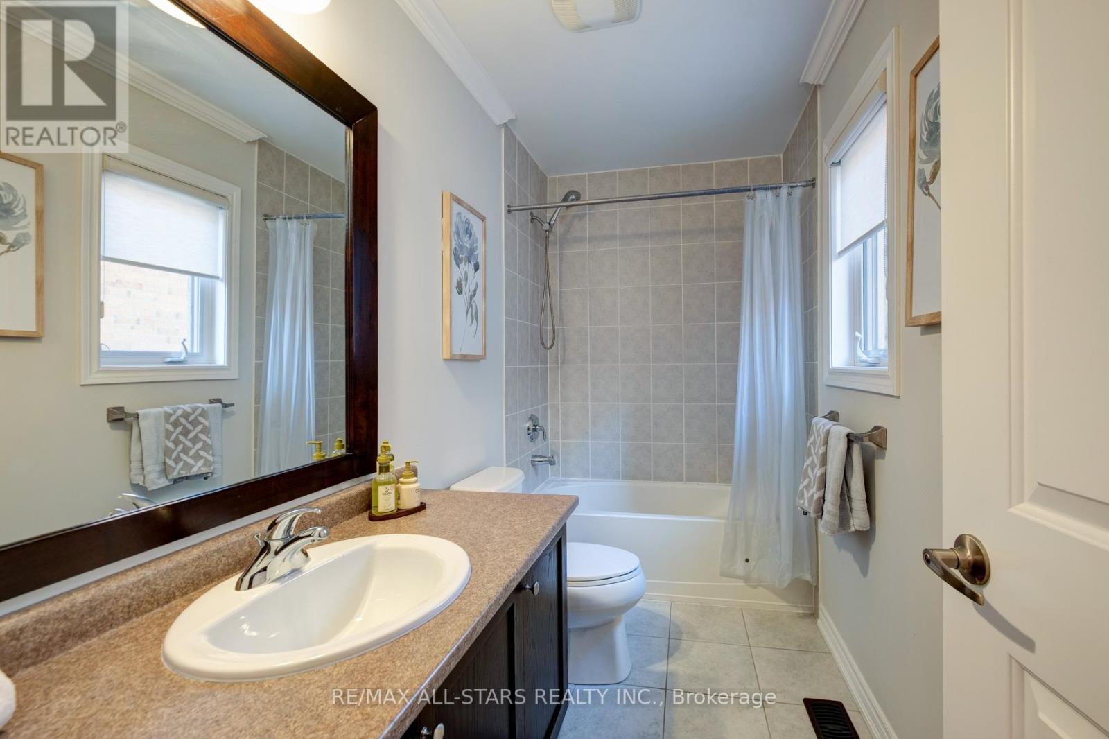 45 Jarrow Crescent, Whitby, Ontario  L1M 0H2 - Photo 32 - E12462751