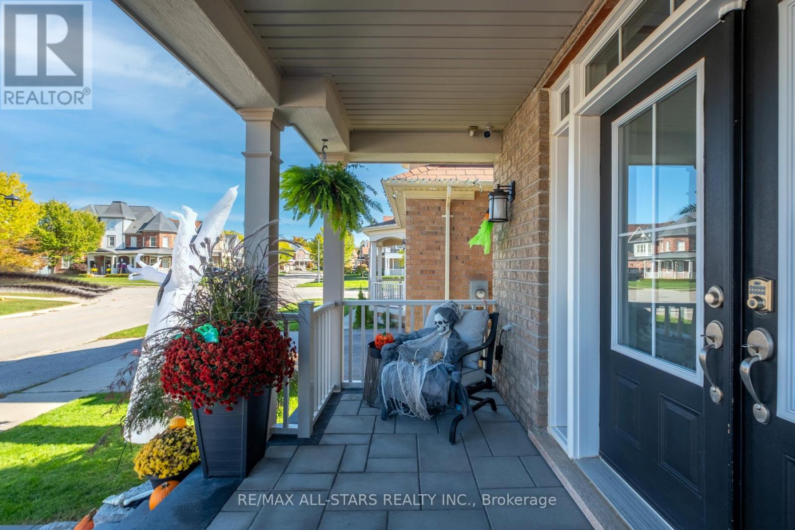 45 Jarrow Crescent, Whitby, Ontario  L1M 0H2 - Photo 6 - E12462751