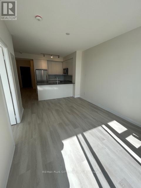 709 - 3260 Sheppard Avenue E, Toronto, Ontario  M1T 3K3 - Photo 2 - E12462773