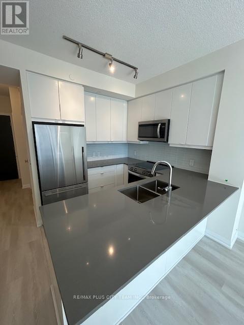 709 - 3260 Sheppard Avenue E, Toronto, Ontario  M1T 3K3 - Photo 6 - E12462773