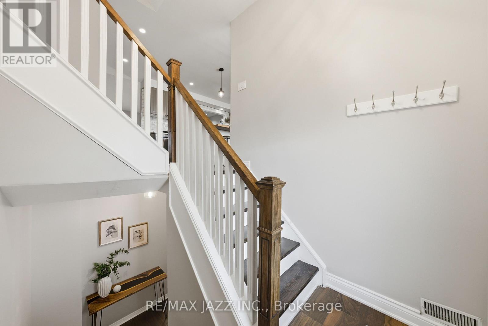 804 Beatrice Street E, Oshawa, Ontario  L1K 2H7 - Photo 5 - E12462803