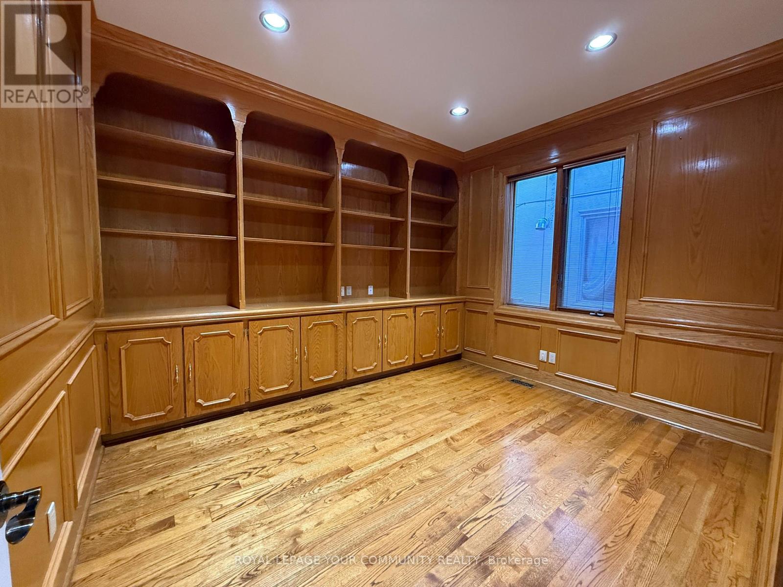 238 Horsham Avenue, Toronto, Ontario  M2N 2A6 - Photo 4 - C12462383