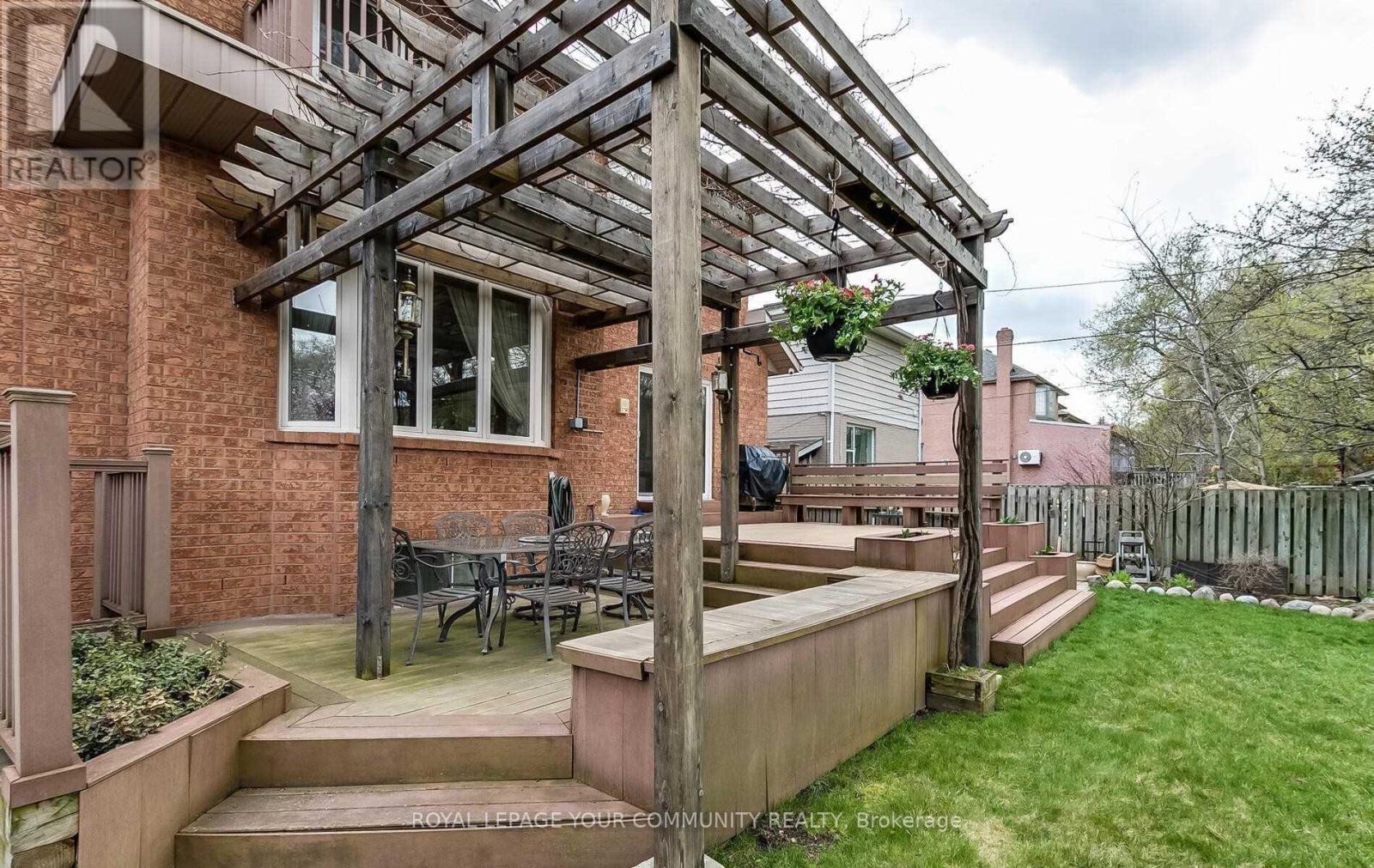 238 Horsham Avenue, Toronto, Ontario  M2N 2A6 - Photo 18 - C12462383