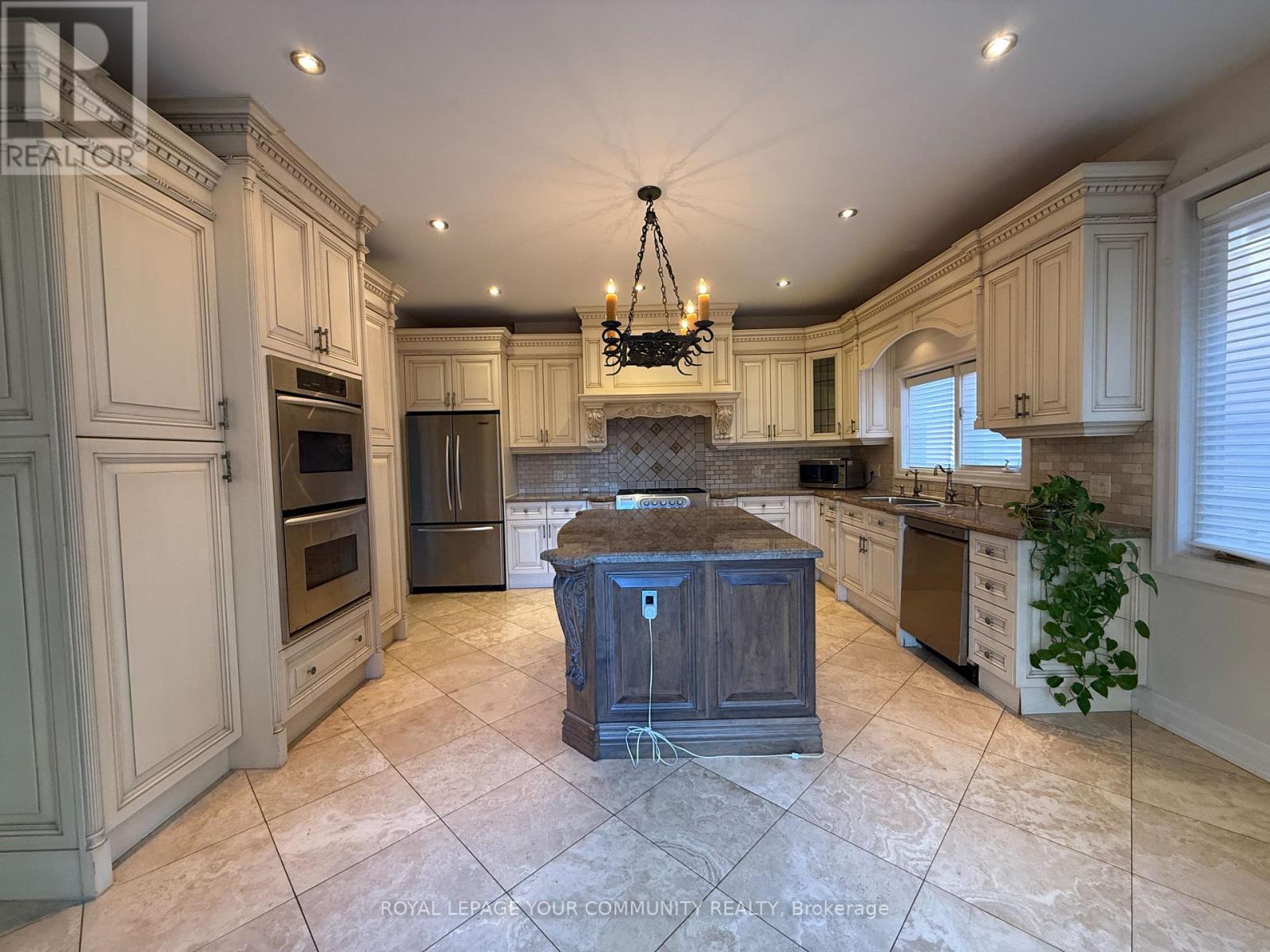 238 Horsham Avenue, Toronto, Ontario  M2N 2A6 - Photo 7 - C12462383