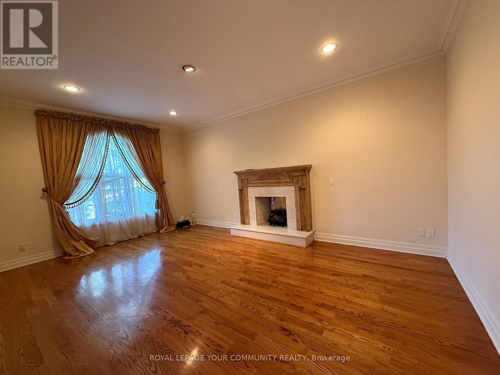 238 Horsham Avenue, Toronto, Ontario  M2N 2A6 - Photo 5 - C12462383