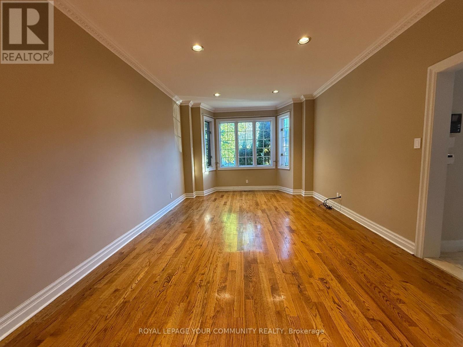 238 Horsham Avenue, Toronto, Ontario  M2N 2A6 - Photo 3 - C12462383