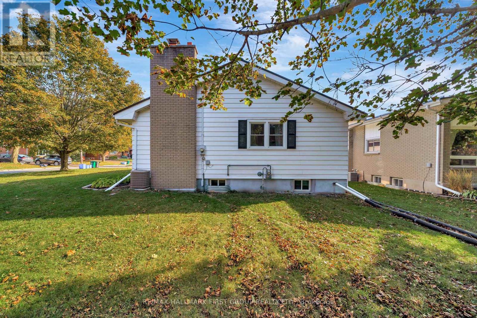 37 Elizabeth Crescent, Belleville, Ontario  K8N 1K7 - Photo 42 - X12462812