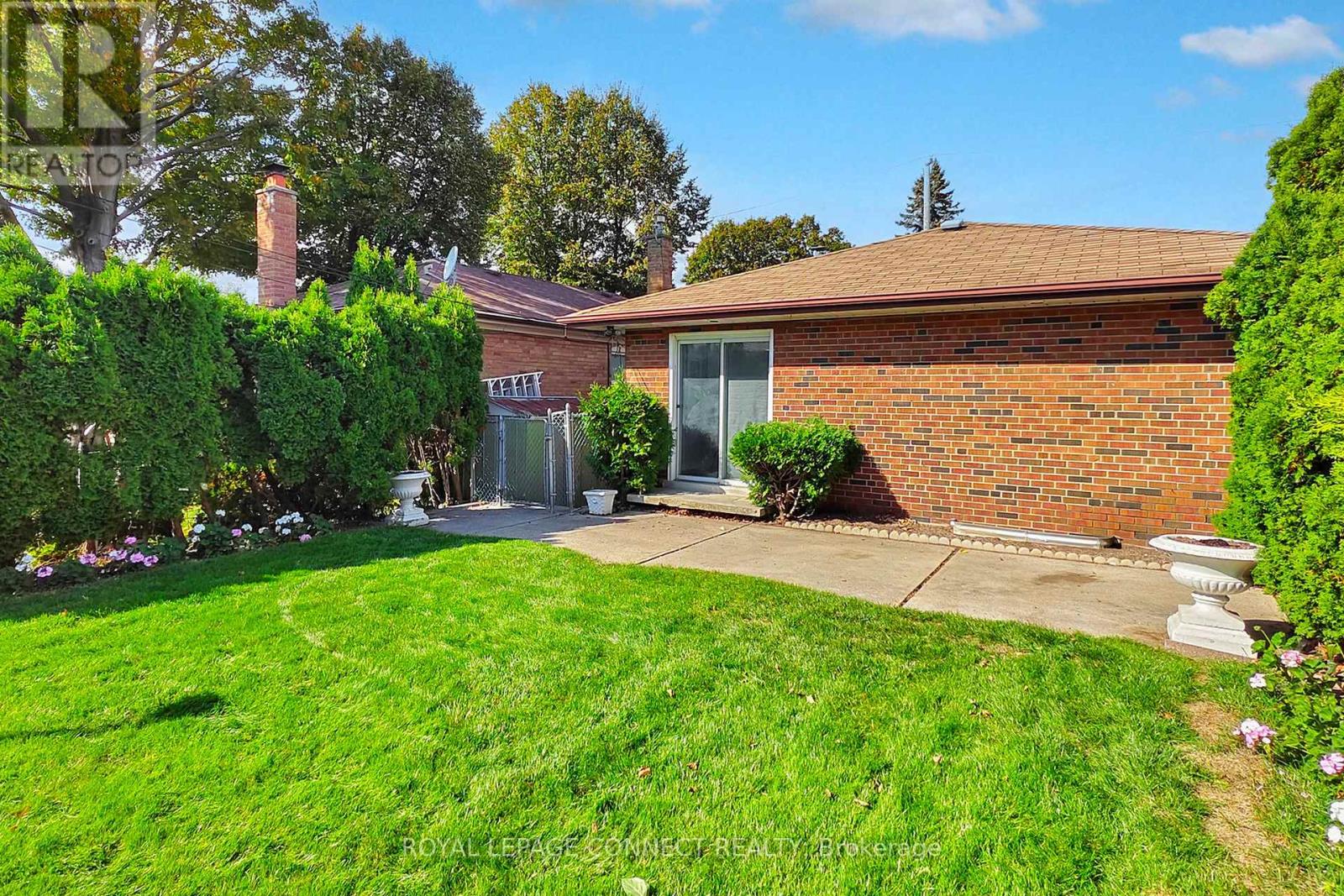 14 Dalehurst Avenue, Toronto, Ontario  M1G 2X8 - Photo 40 - E12462444