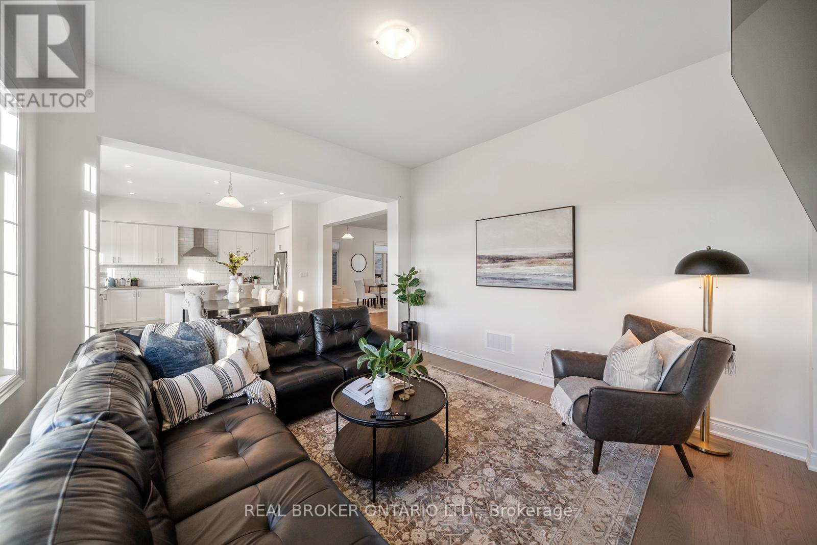 58 Meadow Vista Crescent, East Gwillimbury, Ontario  L9N 0T4 - Photo 19 - N12462616