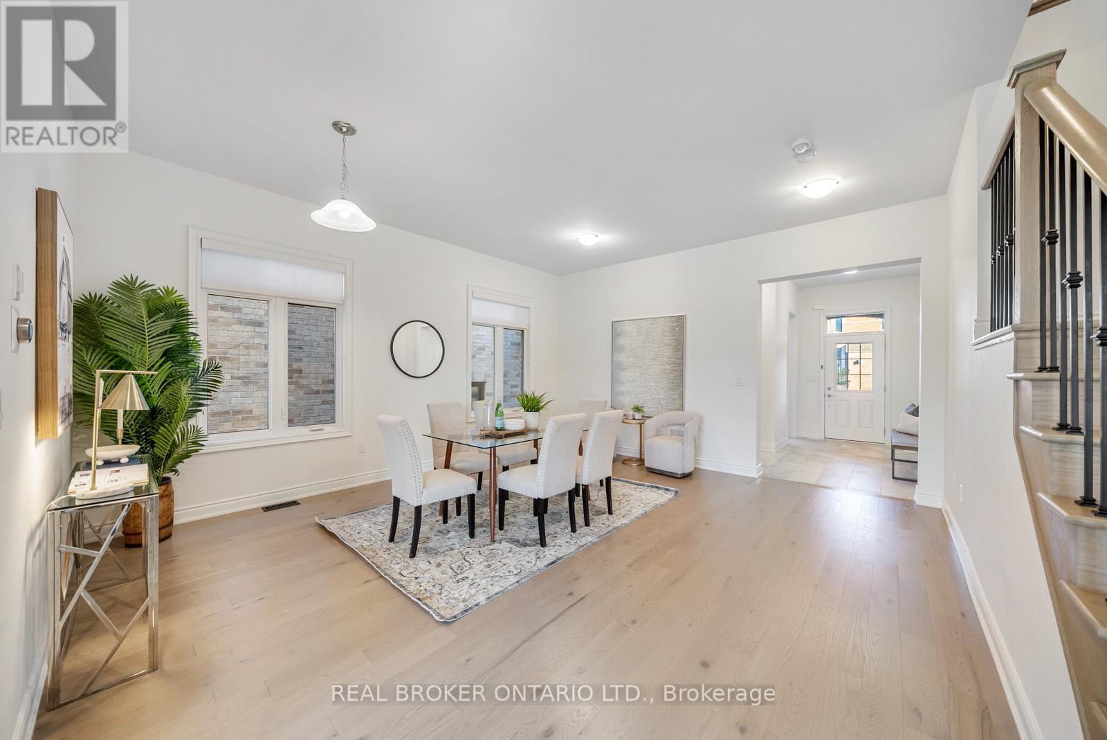 58 Meadow Vista Crescent, East Gwillimbury, Ontario  L9N 0T4 - Photo 7 - N12462616