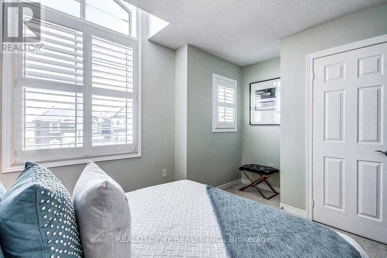 16 John Moore Road, East Gwillimbury, Ontario  L9N 0P4 - Photo 20 - N12462630