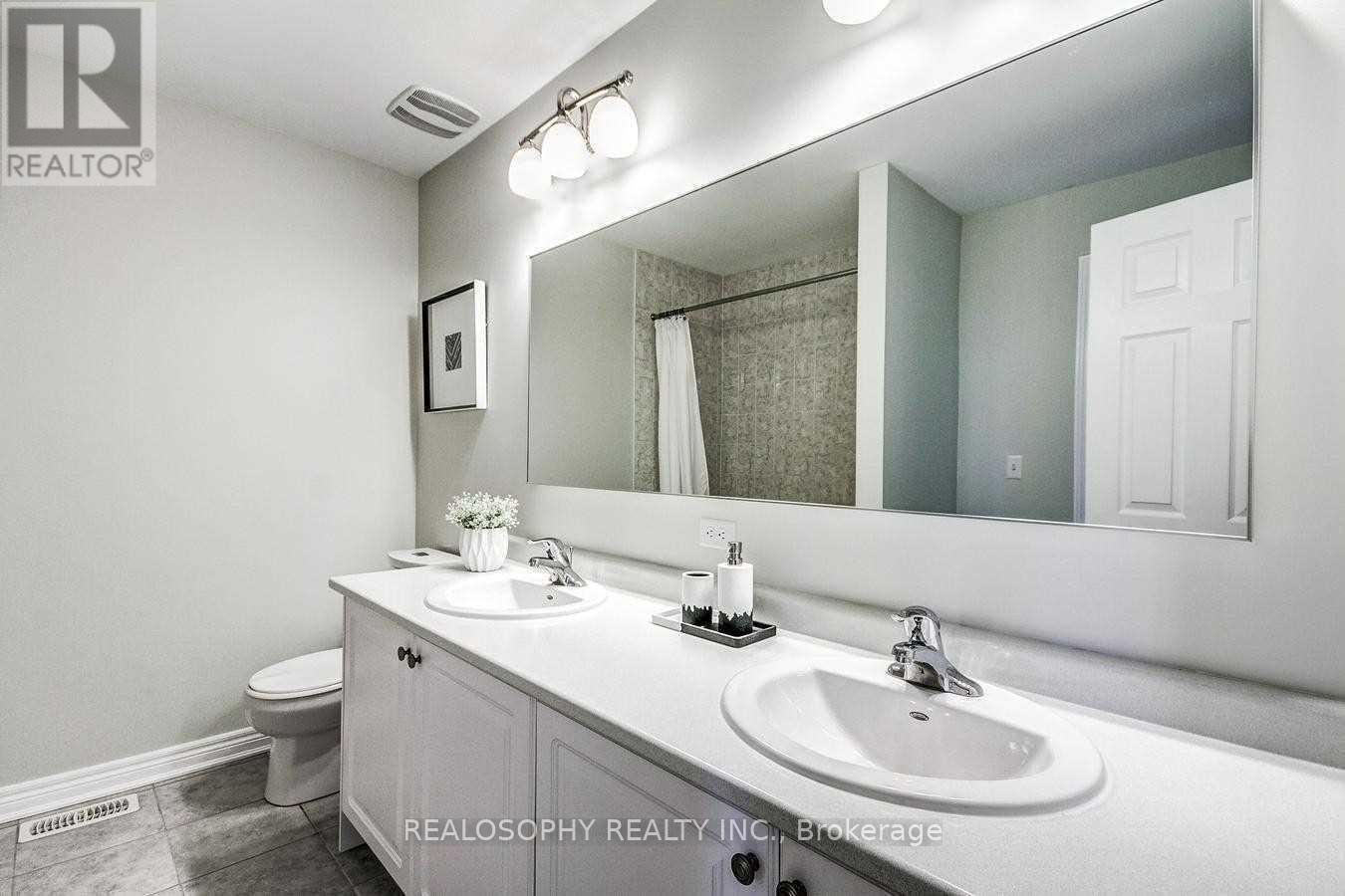 16 John Moore Road, East Gwillimbury, Ontario  L9N 0P4 - Photo 26 - N12462630