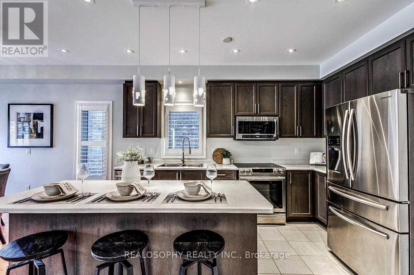 16 John Moore Road, East Gwillimbury, Ontario  L9N 0P4 - Photo 8 - N12462630
