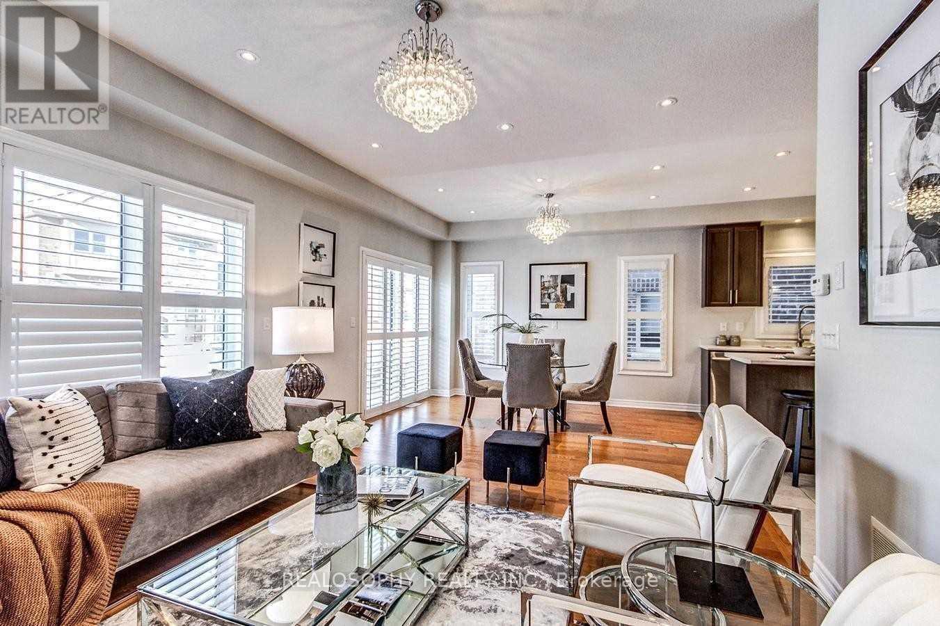 16 John Moore Road, East Gwillimbury, Ontario  L9N 0P4 - Photo 9 - N12462630