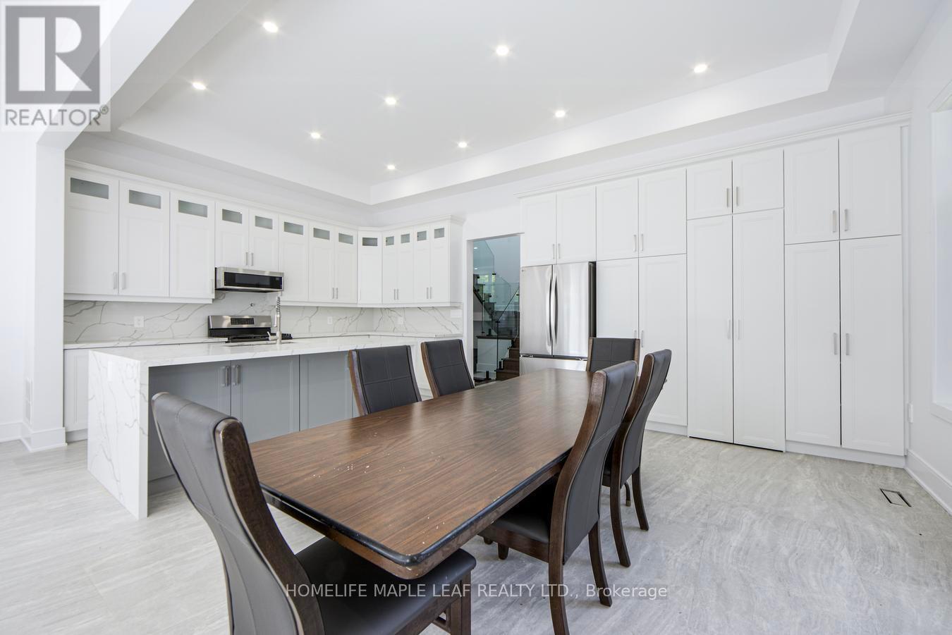90 Scanlon Avenue, Bradford West Gwillimbury, Ontario  L3Z 1G6 - Photo 12 - N12462731