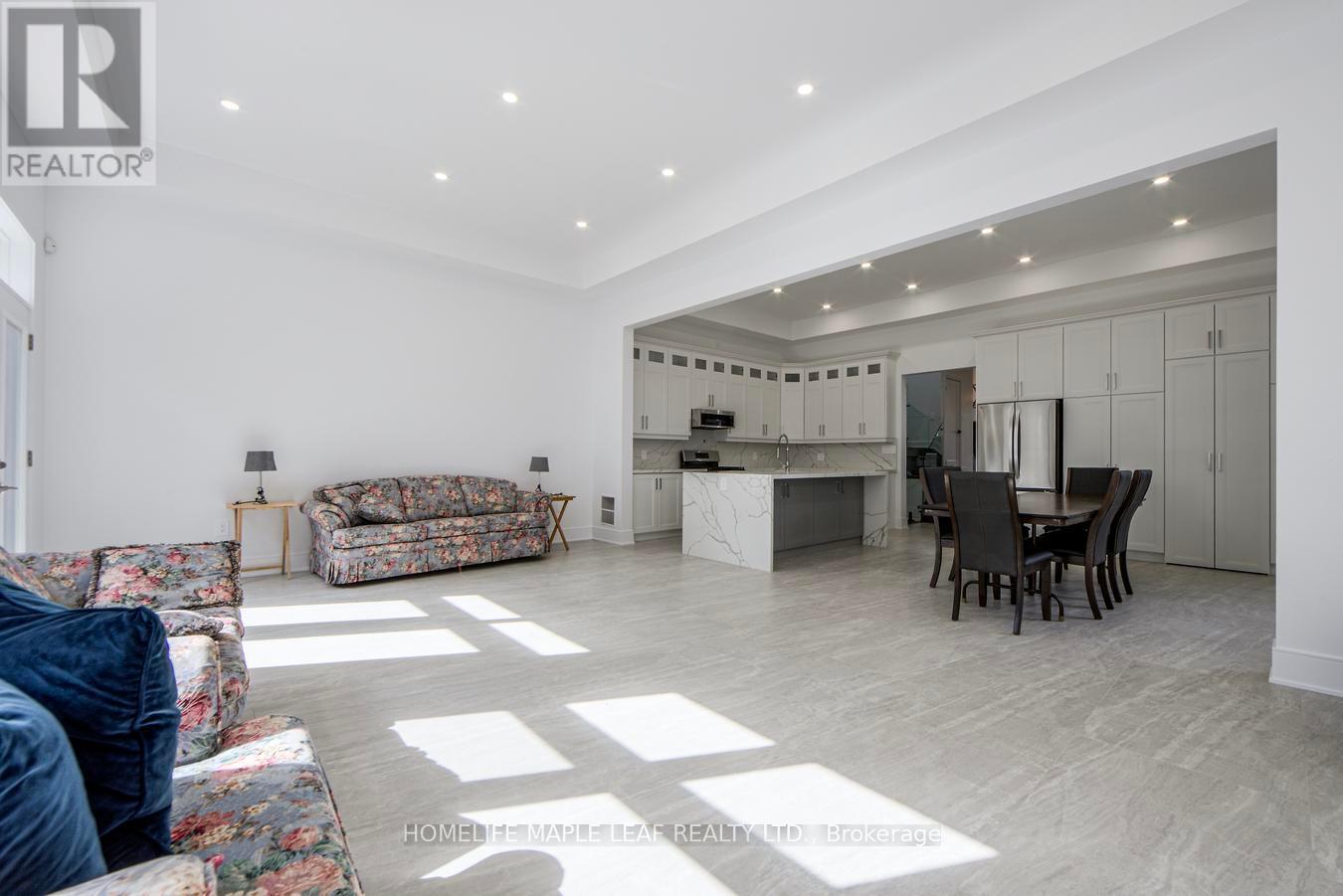 90 Scanlon Avenue, Bradford West Gwillimbury, Ontario  L3Z 1G6 - Photo 20 - N12462731