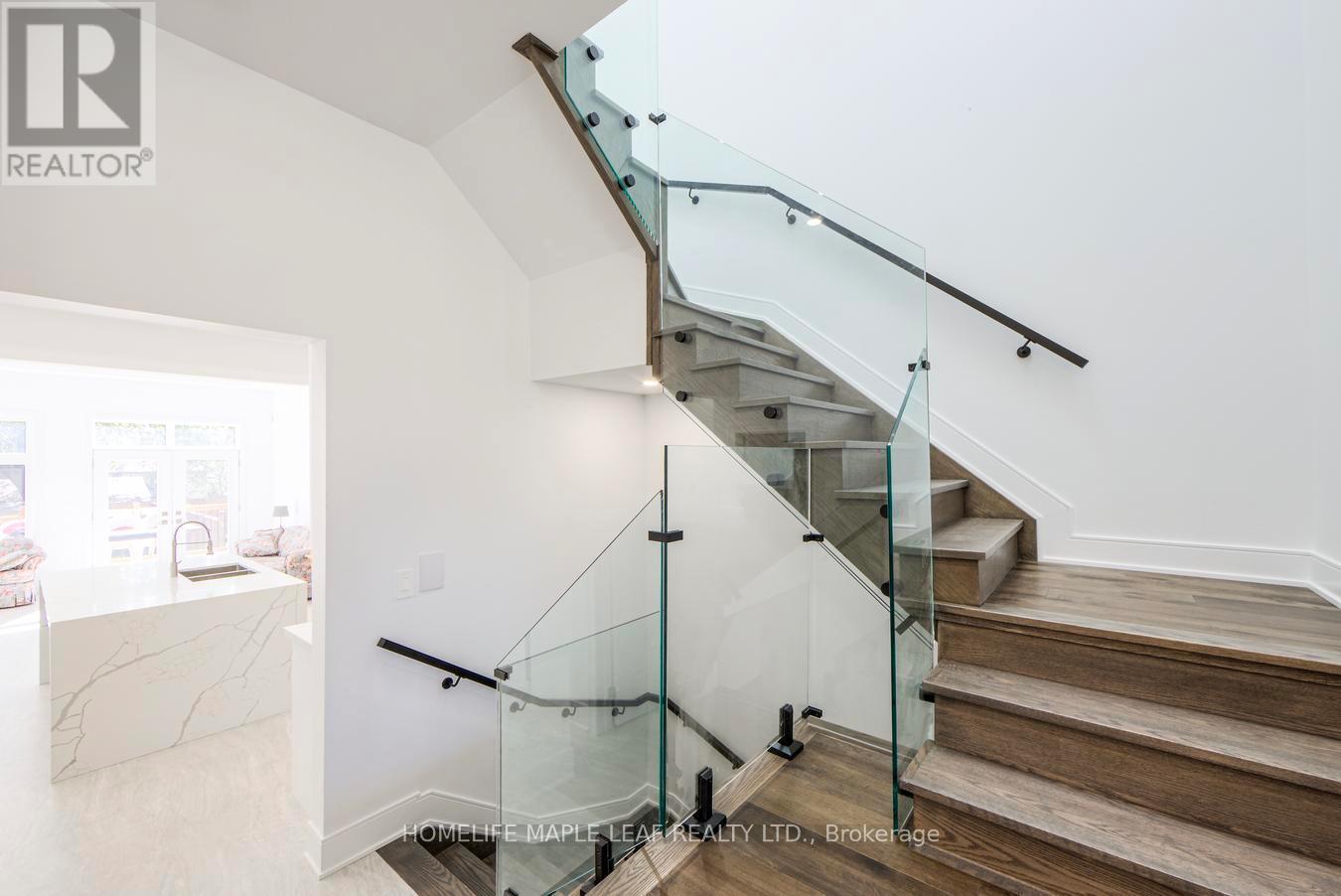 90 Scanlon Avenue, Bradford West Gwillimbury, Ontario  L3Z 1G6 - Photo 24 - N12462731