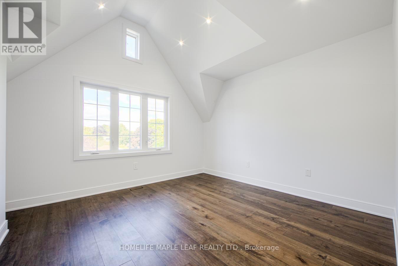 90 Scanlon Avenue, Bradford West Gwillimbury, Ontario  L3Z 1G6 - Photo 28 - N12462731
