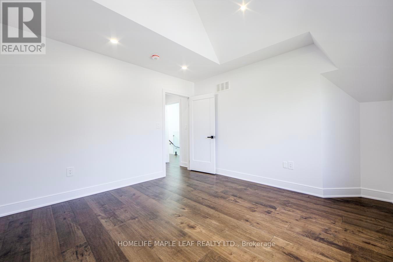 90 Scanlon Avenue, Bradford West Gwillimbury, Ontario  L3Z 1G6 - Photo 29 - N12462731