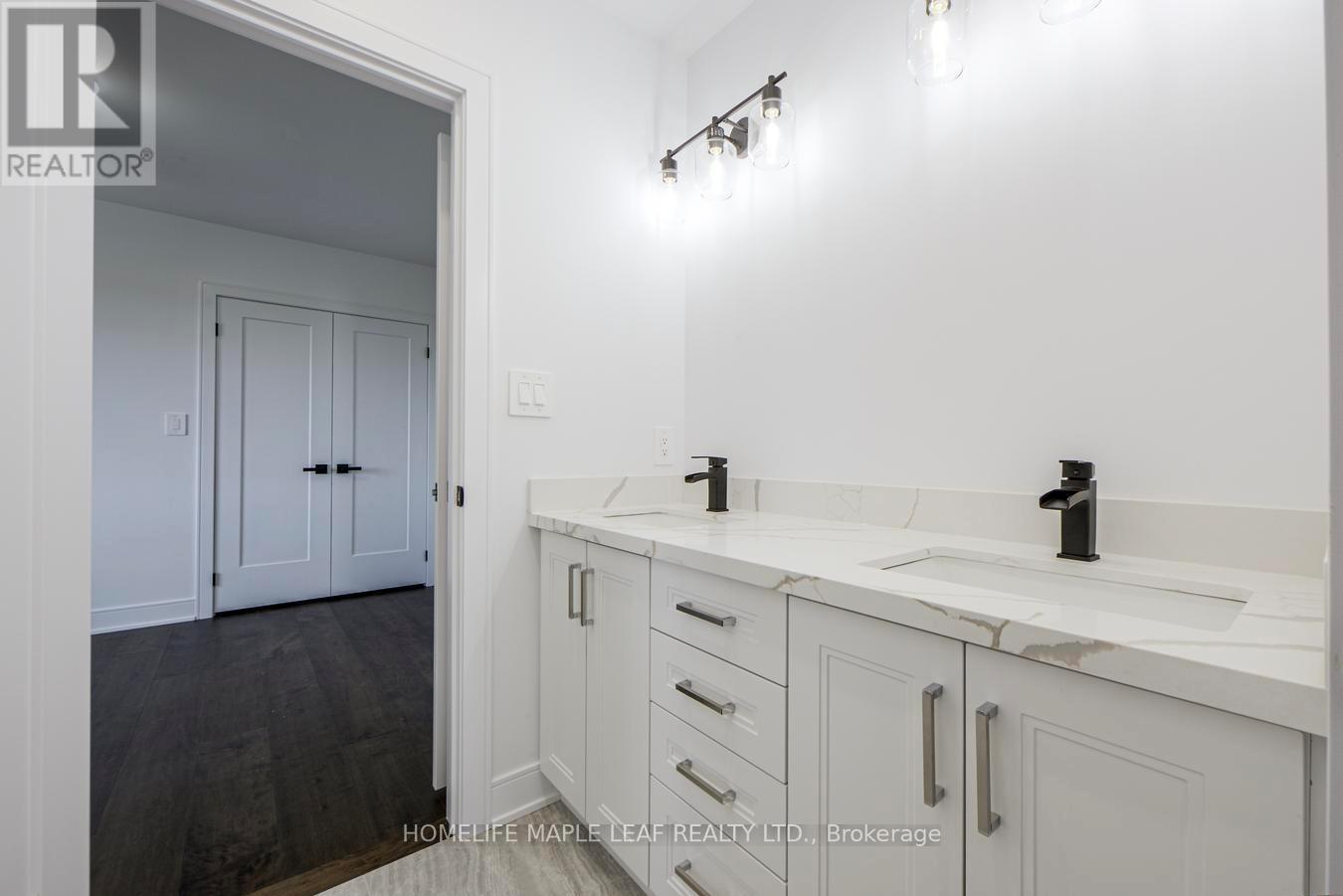 90 Scanlon Avenue, Bradford West Gwillimbury, Ontario  L3Z 1G6 - Photo 33 - N12462731