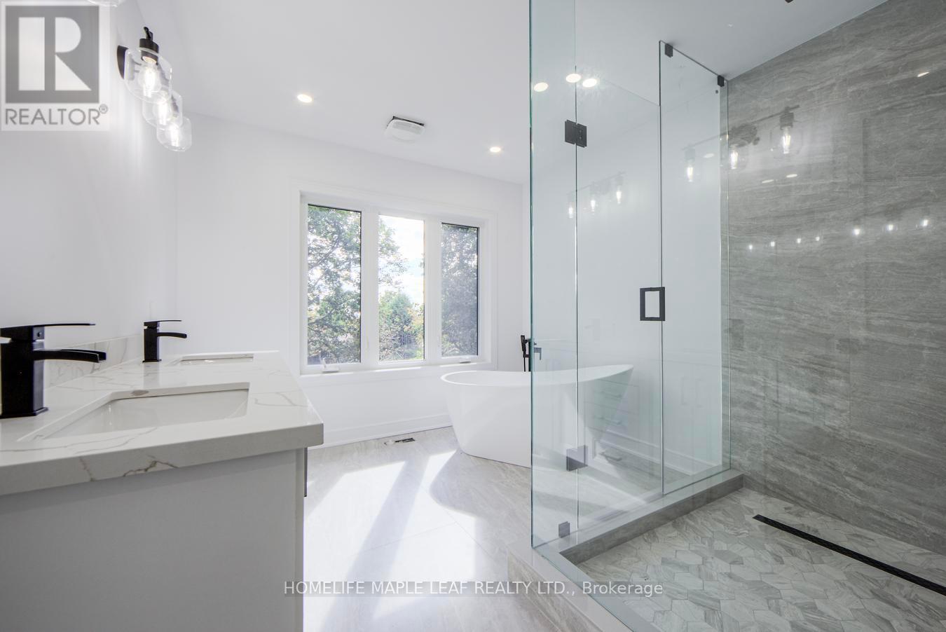 90 Scanlon Avenue, Bradford West Gwillimbury, Ontario  L3Z 1G6 - Photo 38 - N12462731