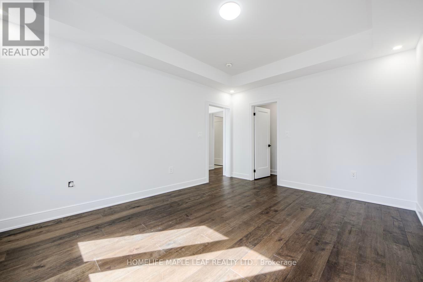 90 Scanlon Avenue, Bradford West Gwillimbury, Ontario  L3Z 1G6 - Photo 43 - N12462731