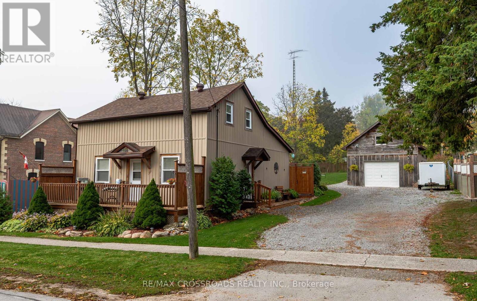 55 Laidlaw Street S, Brock, Ontario  L0E 1E0 - Photo 3 - N12462758