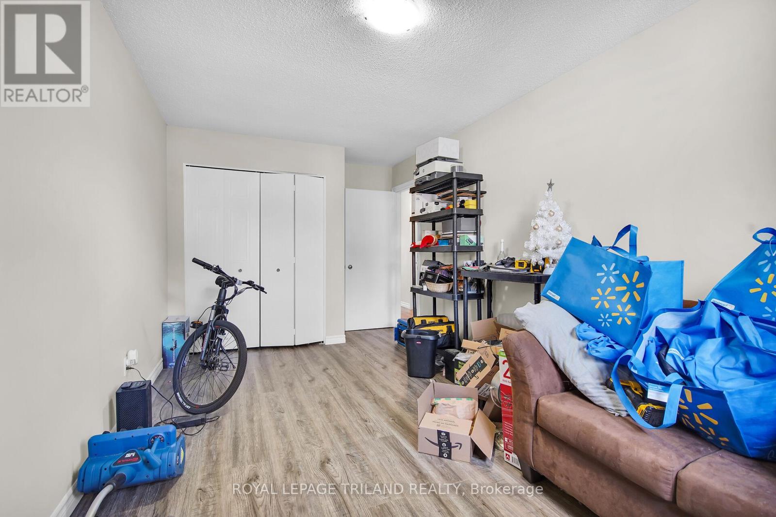 730 Walker Street, London East, Ontario  N5Z 1J2 - Photo 8 - X12462840