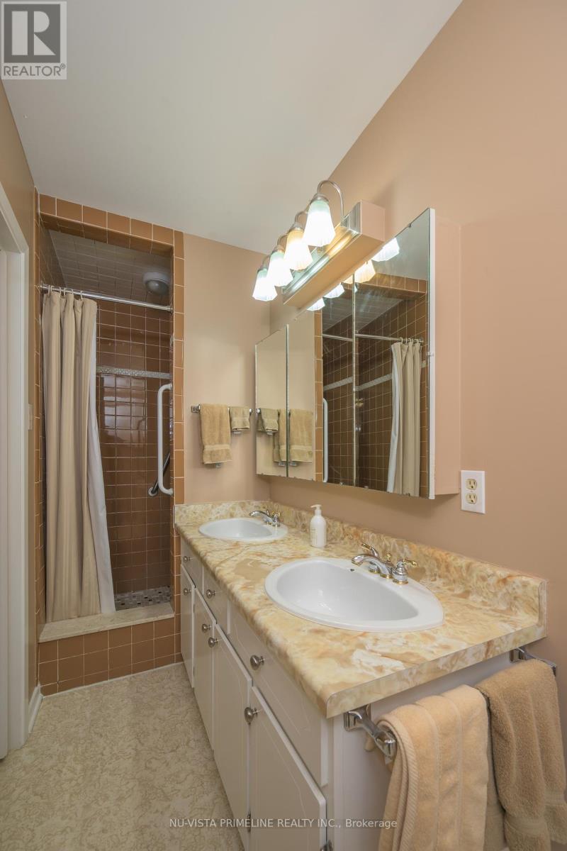 55 Maxwell Crescent, London North, Ontario  N5X 1Y9 - Photo 30 - X12462869