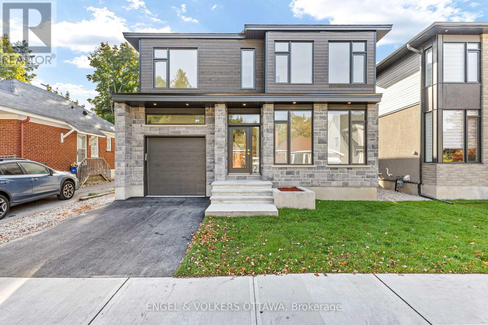 48 MCNAUGHTON AVENUE, Ottawa, Ontario