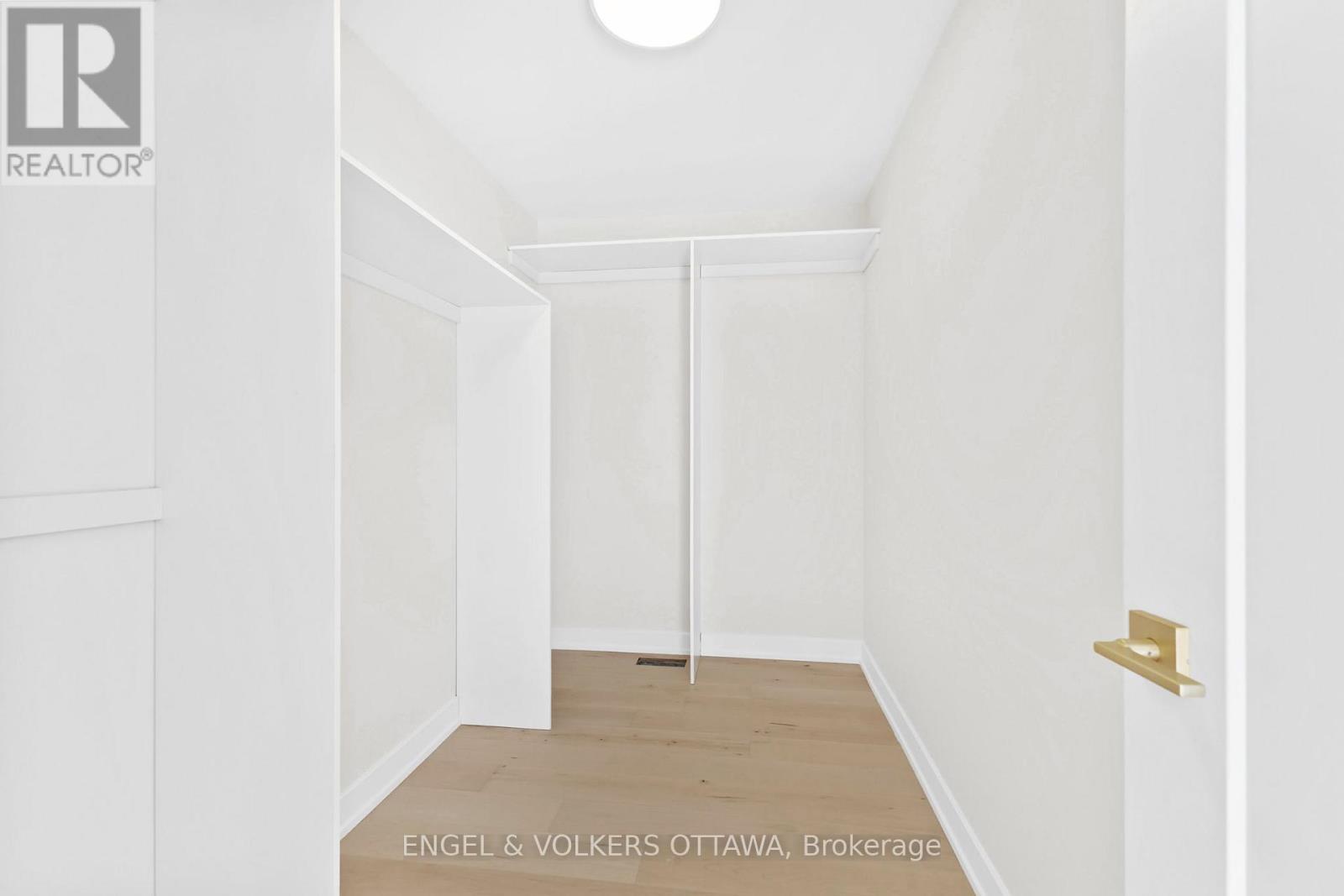 48 Mcnaughton Avenue, Ottawa, Ontario  K1S 0J2 - Photo 21 - X12462778