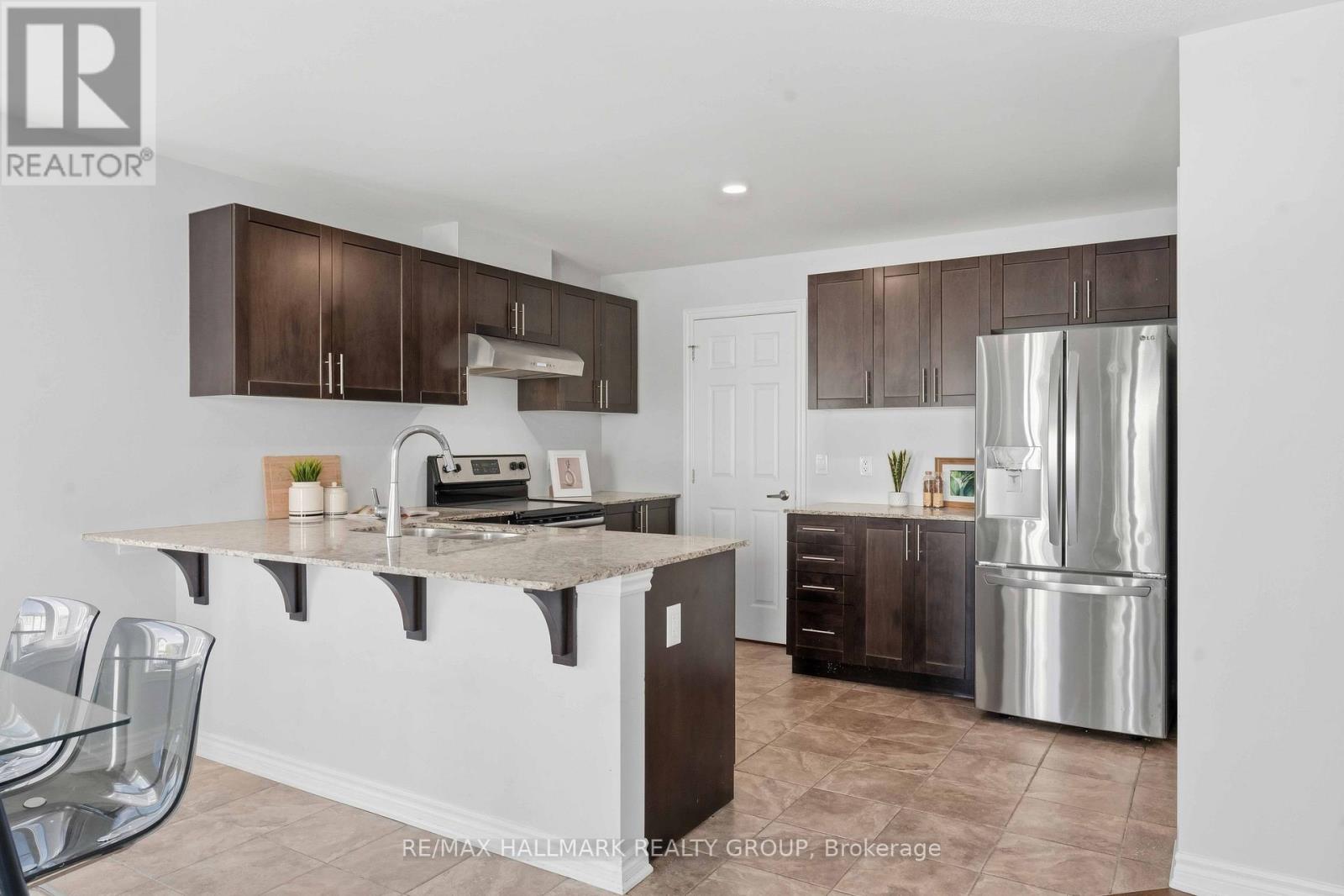 730d Maloja Way, Ottawa, Ontario  K2S 0N6 - Photo 17 - X12462814