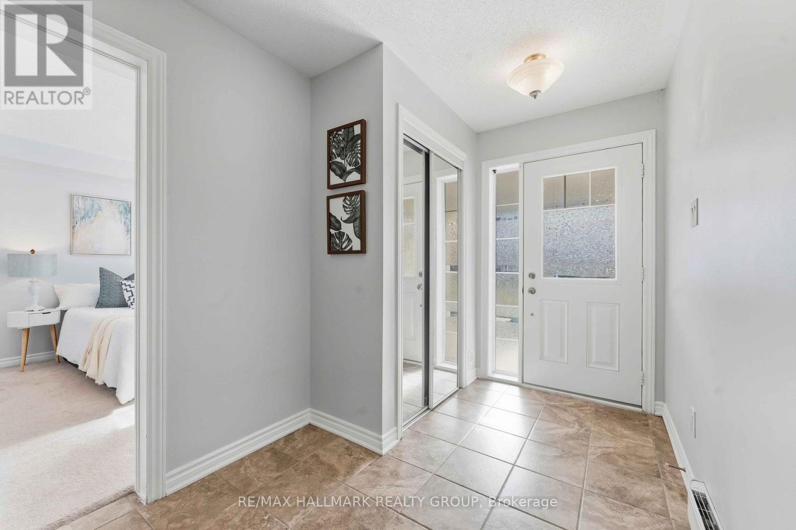 730d Maloja Way, Ottawa, Ontario  K2S 0N6 - Photo 2 - X12462814