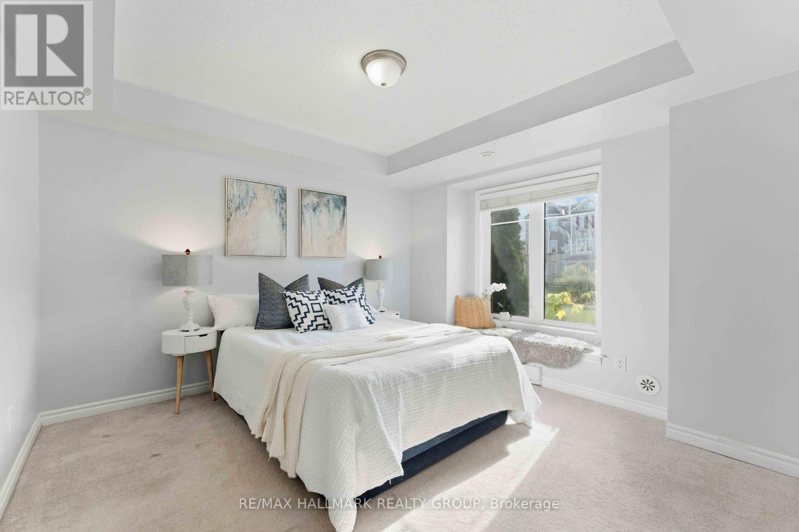 730d Maloja Way, Ottawa, Ontario  K2S 0N6 - Photo 3 - X12462814