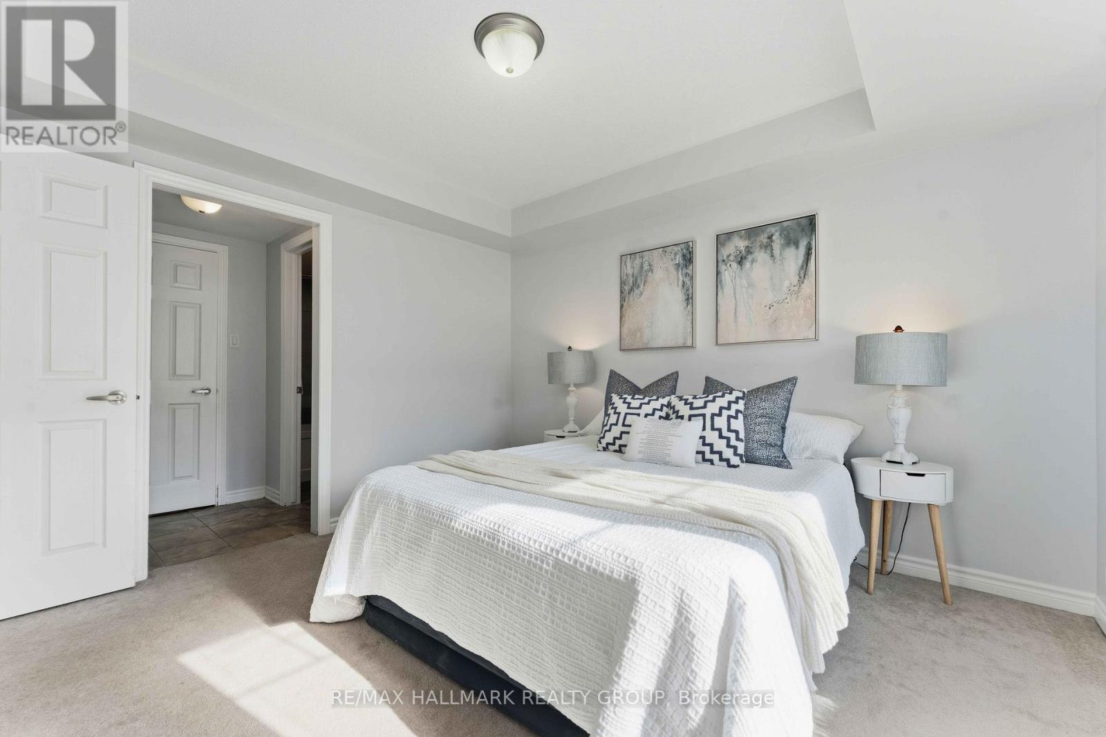 730d Maloja Way, Ottawa, Ontario  K2S 0N6 - Photo 4 - X12462814