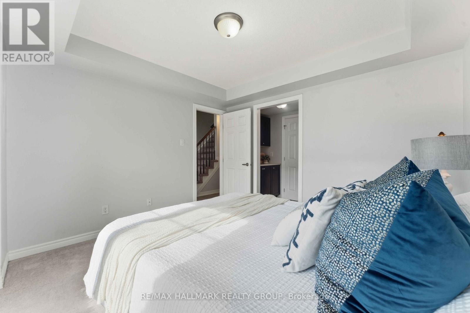 730d Maloja Way, Ottawa, Ontario  K2S 0N6 - Photo 5 - X12462814